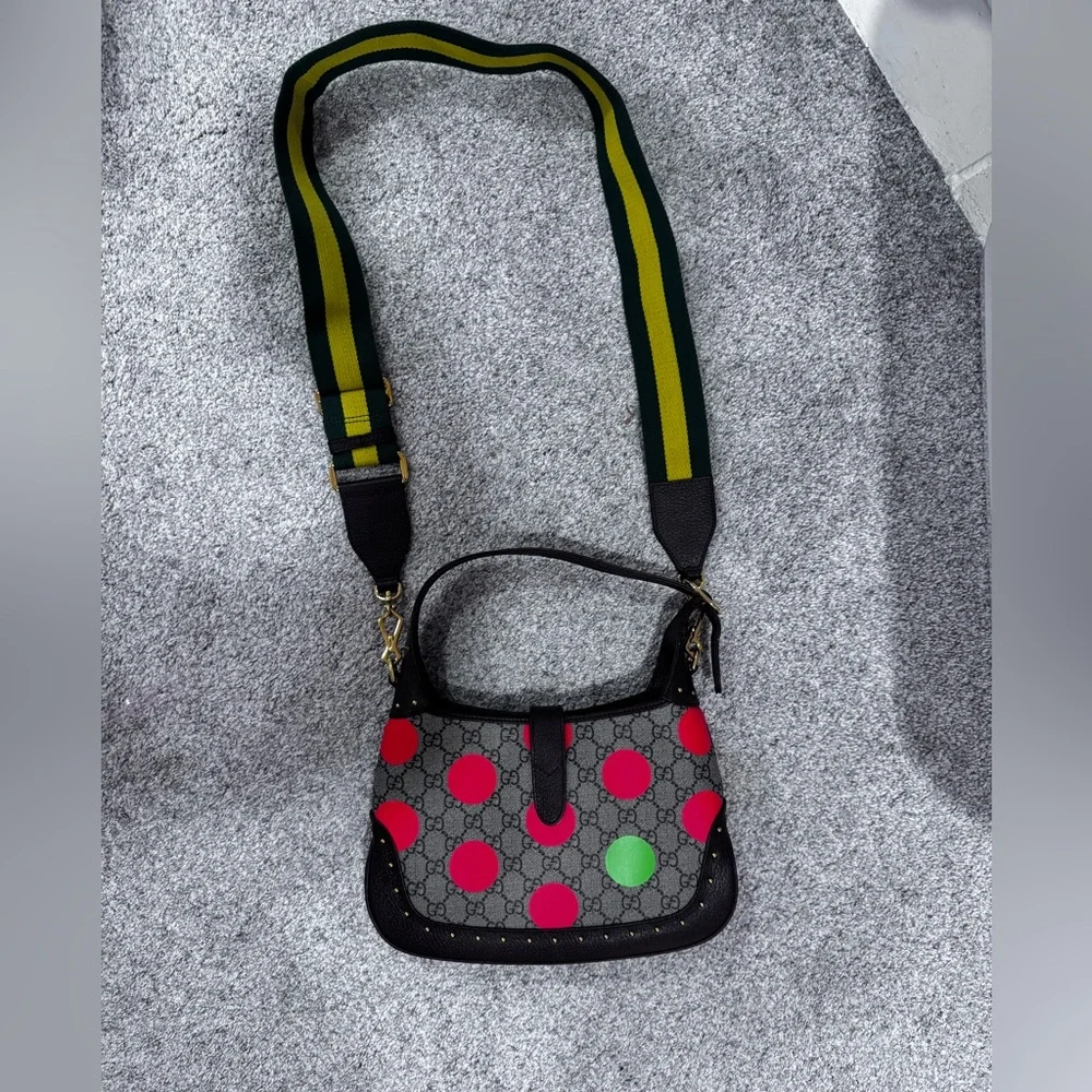 Gucci Geometric GG Supreme Canvas Jackie 1961 Small Studded Shoulder Bag - Picture 5 of 16